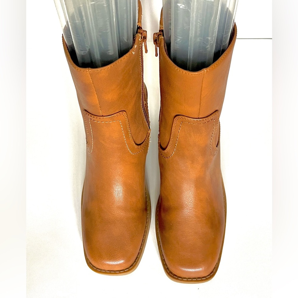 Baretraps McKenna Boots (mid-calf) SIZE 7M